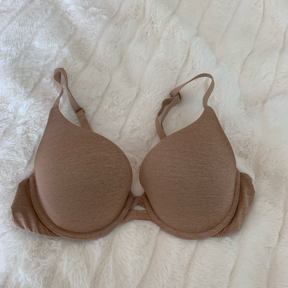 Nude Victoria’s Secret bra